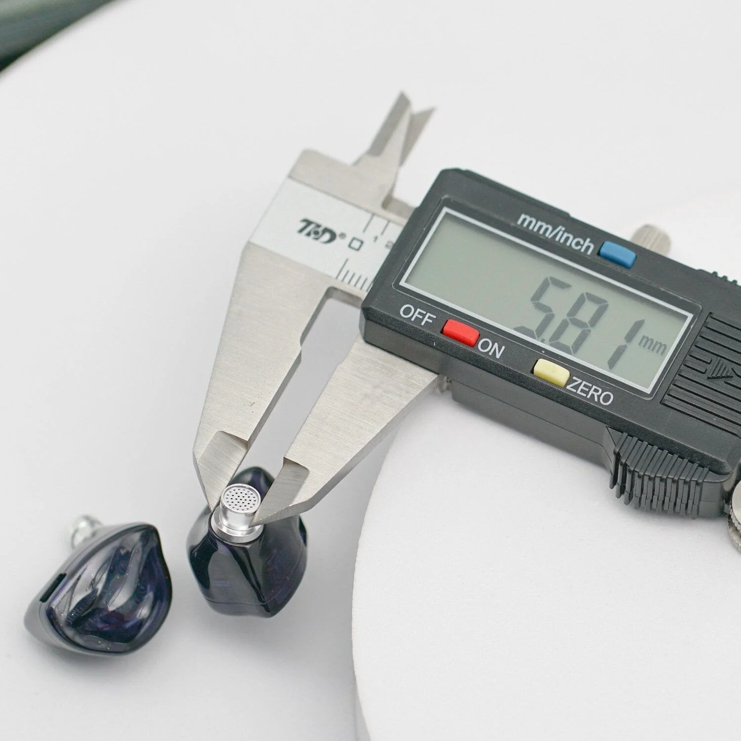 BQEYZ Summer 3 Hybrid Drivers Balanced In-Ear Monitor IEM - Image 13