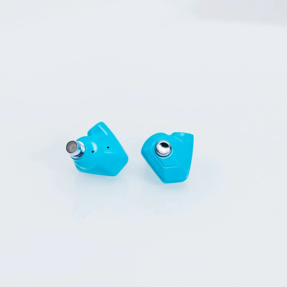 DUNU Titan S2 Dual-Chamber & Magnetic Circuit Dynamic Driver In-Ear Earphones - Image 18