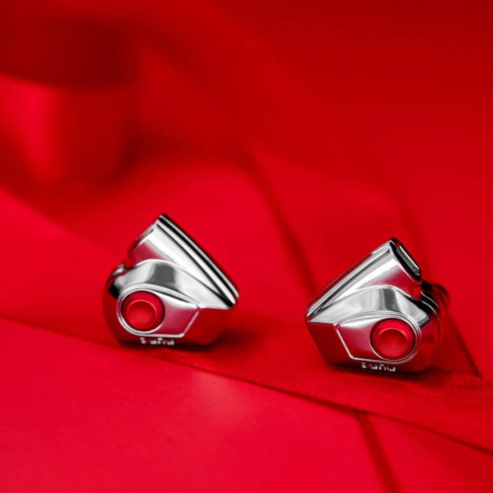 DUNU Titan S2 Dual-Chamber & Magnetic Circuit Dynamic Driver In-Ear Earphones - Image 3