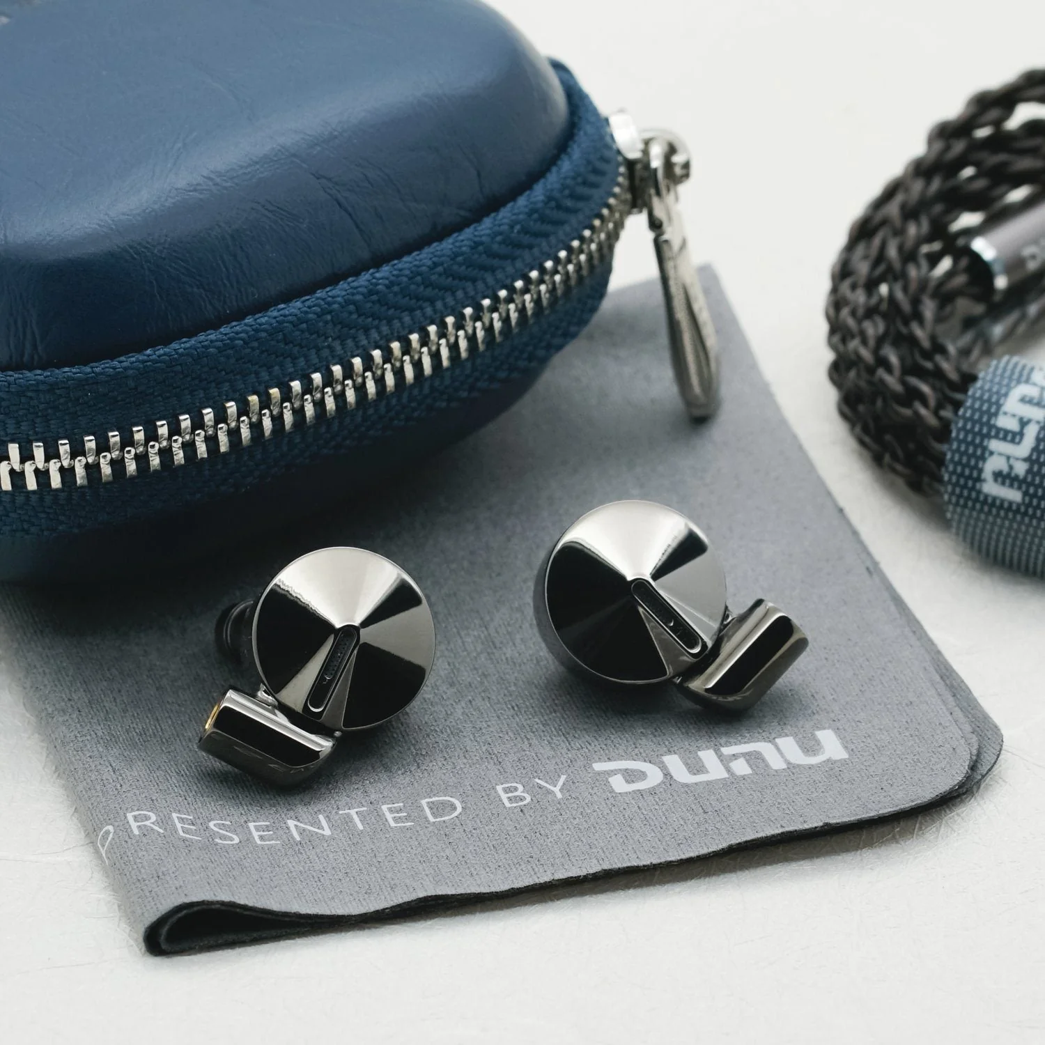 DUNU Zen Pro Flagship Dynamic Driver In-Ear Earphone International Version - Image 9
