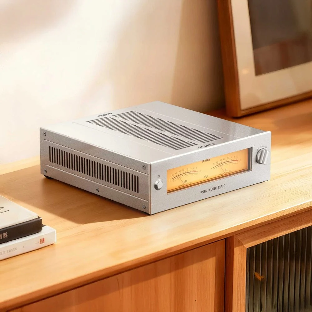 Pre Order FiiO WARMER R2R Fully Balanced Desktop DAC & Headphone Amp - Image 3