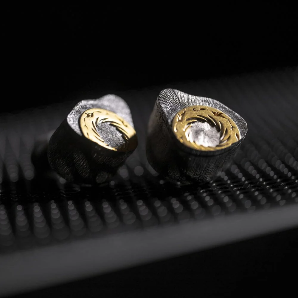 Moondrop Solis II / Solis 2 2DD + 2BA + 4EST Hybrid Silver - Cavity Tribrid In-Ear Monitors - Image 4